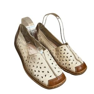 RIEKER Just Comfort Slip-On Shoes SZ 39 Off White Leather Square Toe Sandals EUC